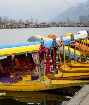 Kashmir Houseboat Tour With Gulmarg And Pahalgam
