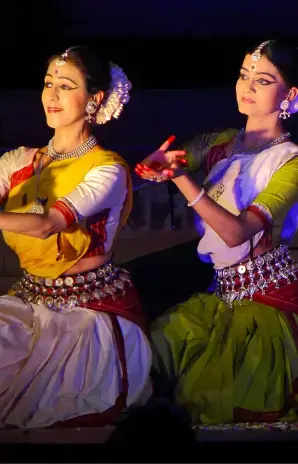 khajuraho dance image
